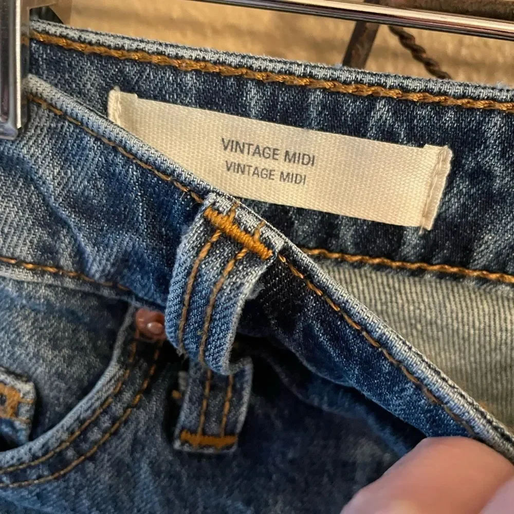 Universal Thread Blue Jean Short Shorts 8/29